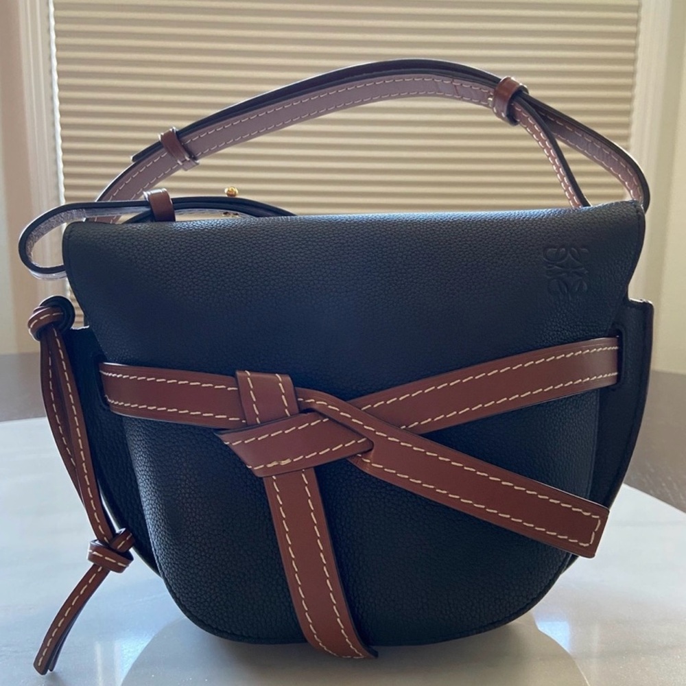 Sold:Loewe gate bag - Picture 1 of 13